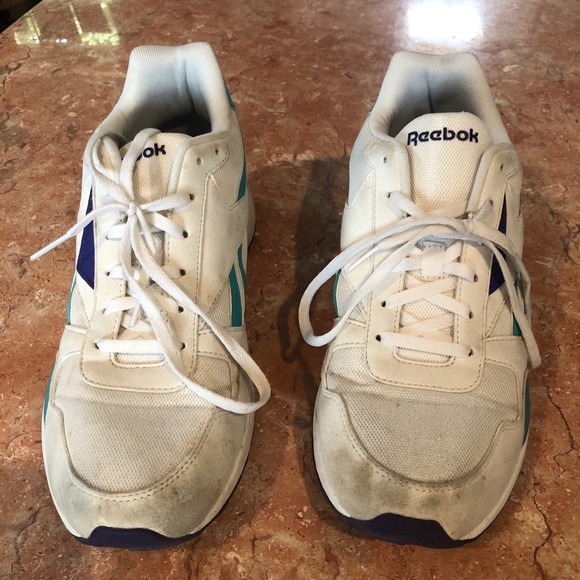 Womens white REEBOK SNEAKERS SIZE 9.5 - Picture 1 of 9